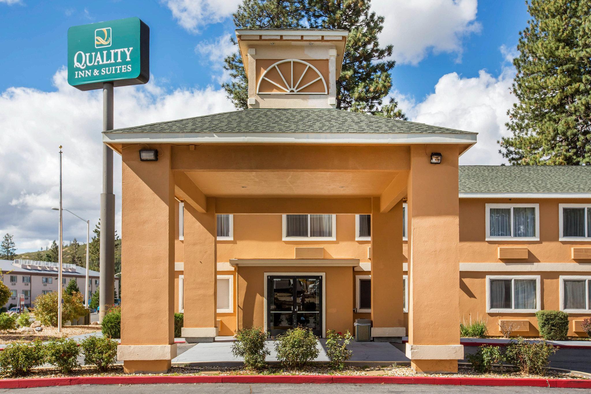 Quality Inn & Suites Weed Exterior foto