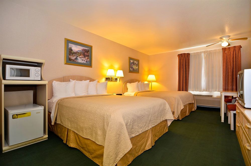 Quality Inn & Suites Weed Habitación foto
